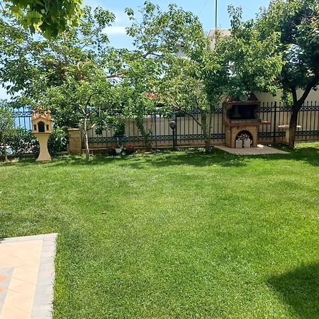 Апартаменты Garden House Near The Sea Кавала Экстерьер фото